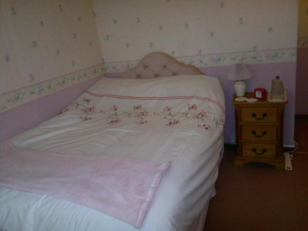 La Maison Jaune Bed & Breakfast Bouresse Ruang foto
