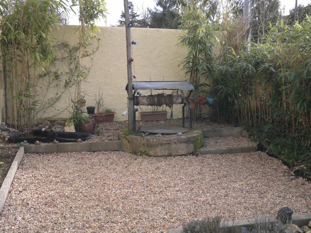 La Maison Jaune Bed & Breakfast Bouresse Bagian luar foto