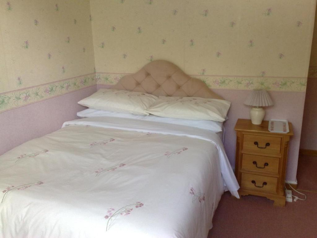 La Maison Jaune Bed & Breakfast Bouresse Bagian luar foto